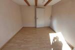 2 Zi. Wohnung im Dachgeschoss mit Stellplatz - Etagenwohnung Adelsdorf | Angebot:27541175