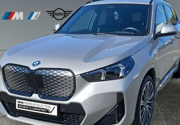 BMW iX1 50.956 km 43.430 &euro; Bamberg 96050