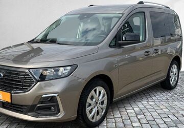 Ford Tourneo Connect 9.500 km 28.799 &euro; Bamberg 96052