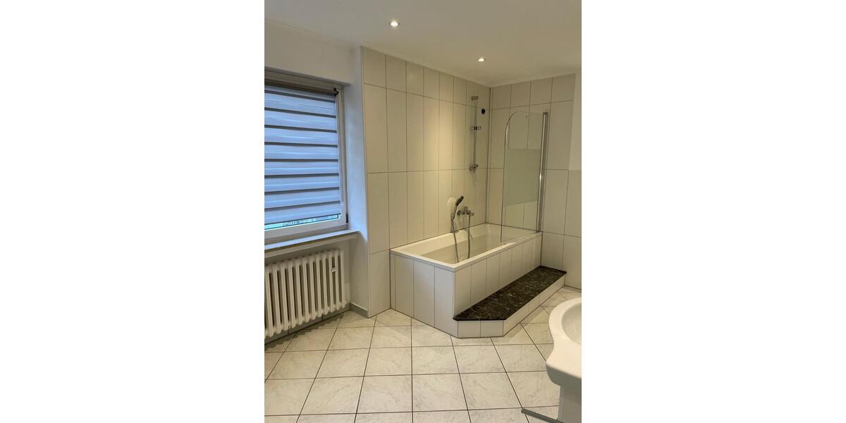 Etagenwohnung Zeil am Main - 3 Zimmer, 95 m&sup2;, 750&euro; | Angebot:27583462