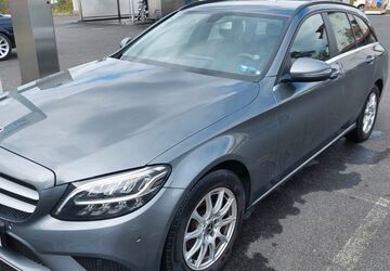 Mercedes-Benz C 200 98.250 km 17.900 &euro; Bamberg 96052