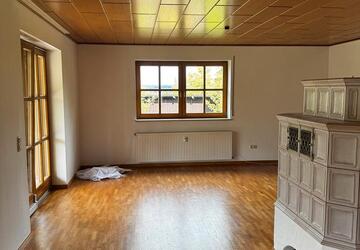 Wohnung Pommersfelden - 4 Zimmer, 125 m&sup2;, 1.300&euro; | Angebot:27544382