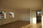 Dachgeschoßwohnung Heßdorf - 3 Zimmer, 88 m&sup2;, 970&euro; | Angebot:27569010